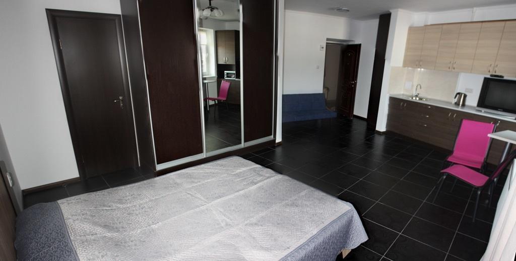 Suite On Railway Station Ιβανό-Φρανκίβσκ Δωμάτιο φωτογραφία
